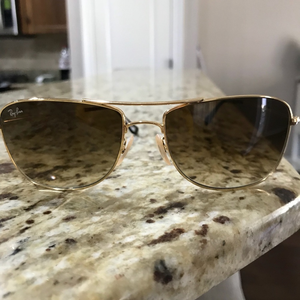 Ladies Ray-Ban sunglasses